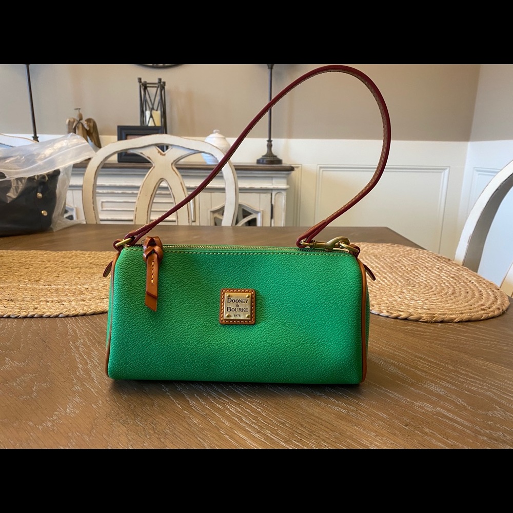Dooney & Bourke small barrel bag
